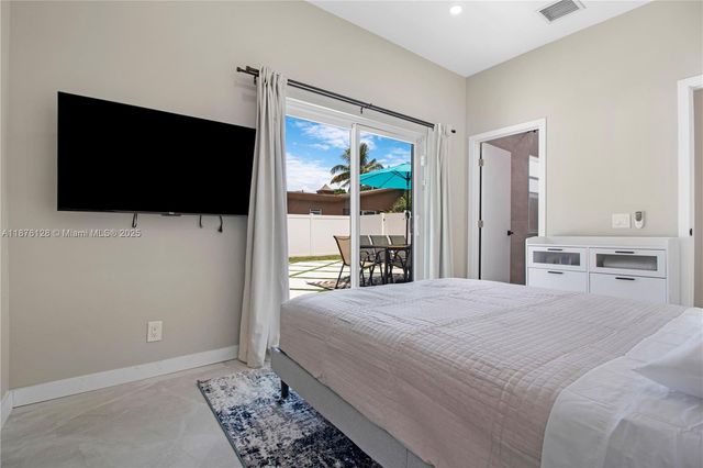 14840 NE 8th Ave, Miami, FL 33161