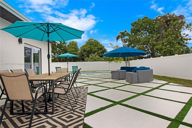 14840 NE 8th Ave, Miami, FL 33161