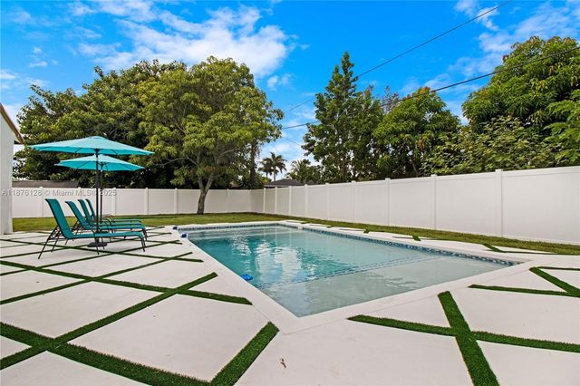 14840 NE 8th Ave, Miami, FL 33161