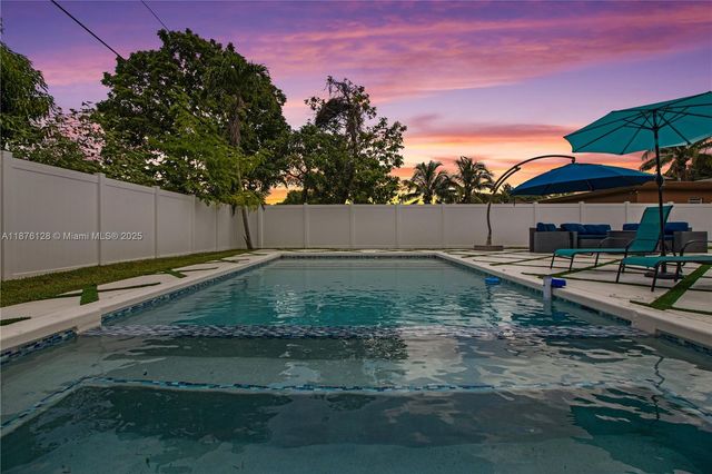 14840 NE 8th Ave, Miami, FL 33161