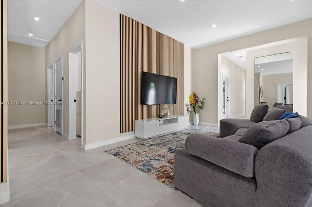 14840 NE 8th Ave, Miami, FL 33161