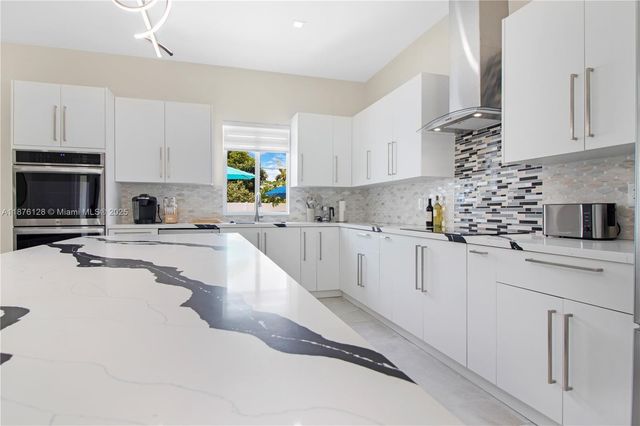 14840 NE 8th Ave, Miami, FL 33161