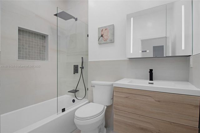 14840 NE 8th Ave, Miami, FL 33161