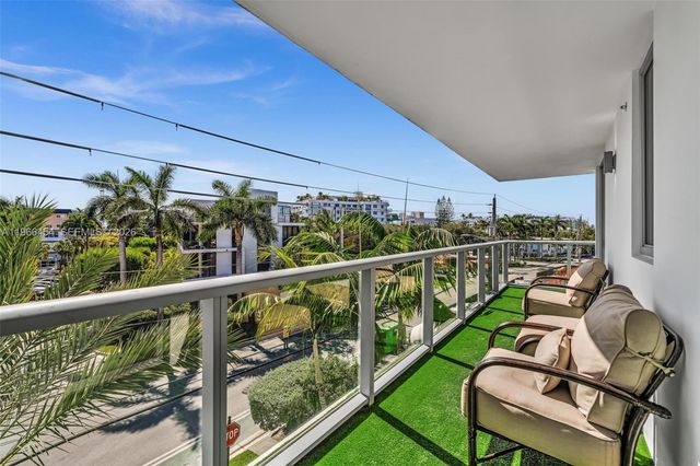 9901 E Bay Harbor Drive 403, Bay Harbor Islands, FL 33154
