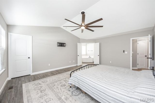 233 Emerald Way, Granite City, IL 62040