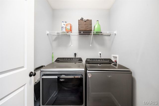 233 Emerald Way, Granite City, IL 62040