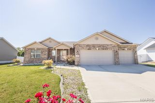233 Emerald Way, Granite City, IL 62040