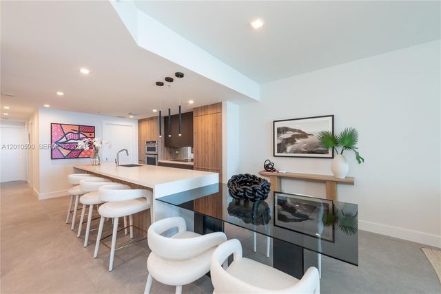 3801 Collins Ave 1502, Miami Beach, FL 33140