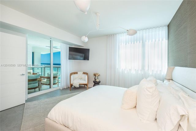 3801 Collins Ave 1502, Miami Beach, FL 33140