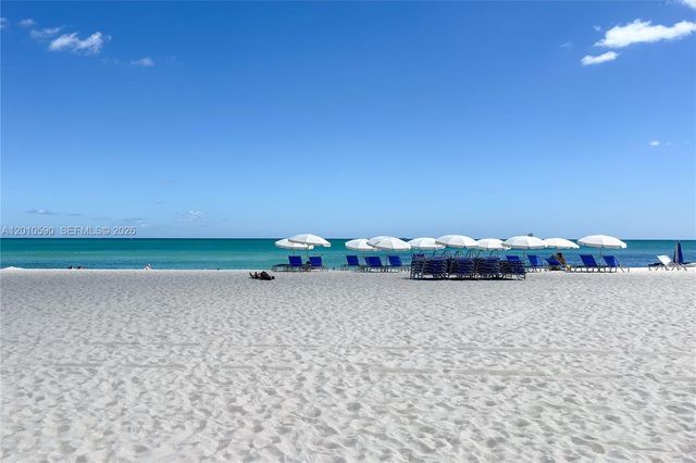 3801 Collins Ave 1502, Miami Beach, FL 33140