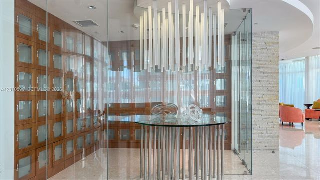 3801 Collins Ave 1502, Miami Beach, FL 33140