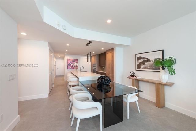 3801 Collins Ave 1502, Miami Beach, FL 33140