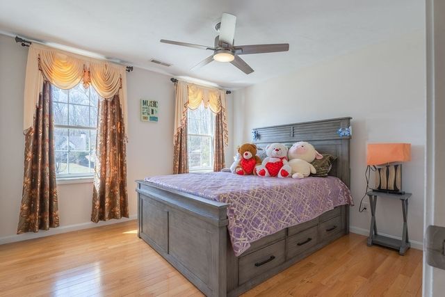 14 Longbrook Dr, Cumberland, RI 02864