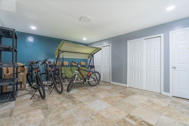 14 Longbrook Dr, Cumberland, RI 02864