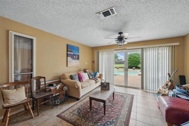2606 N Carroll Avenue, Southlake, TX 76092