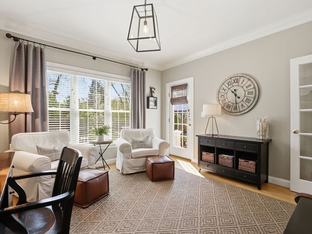 7 Rock O Dundee Rd, Andover, MA 01810