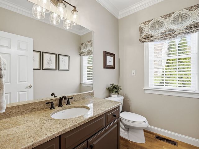 7 Rock O Dundee Rd, Andover, MA 01810