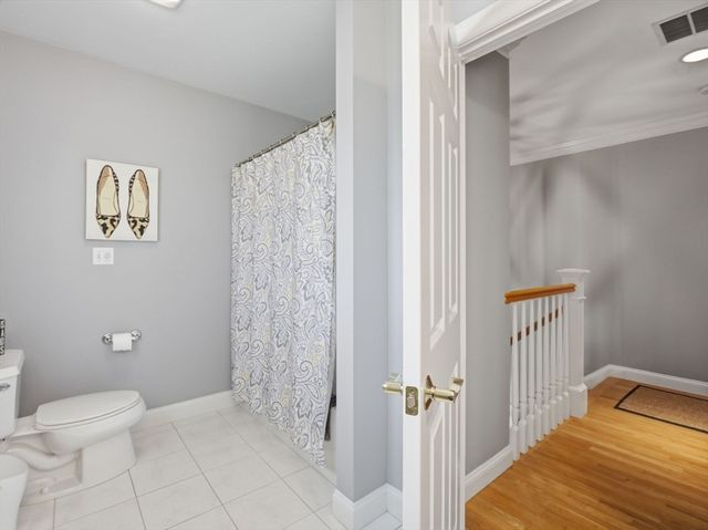 7 Rock O Dundee Rd, Andover, MA 01810