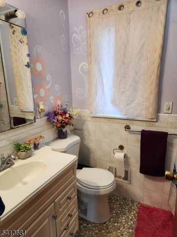 743 Boyd Rd, Paramus Boro, NJ 07652