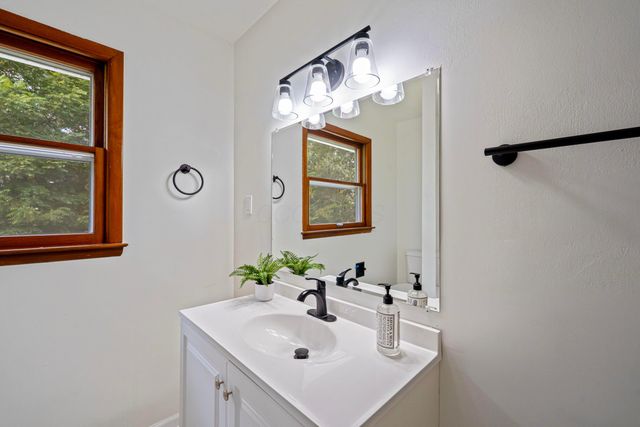 6088 Bernice Street SW, Amanda, OH 43102