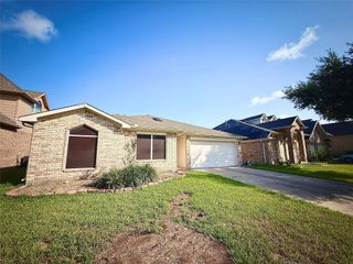 8143 Solara Bend, Houston, TX 77083