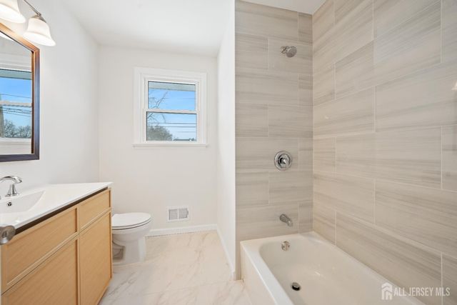 143 Summers Avenue, Piscataway, NJ 08854