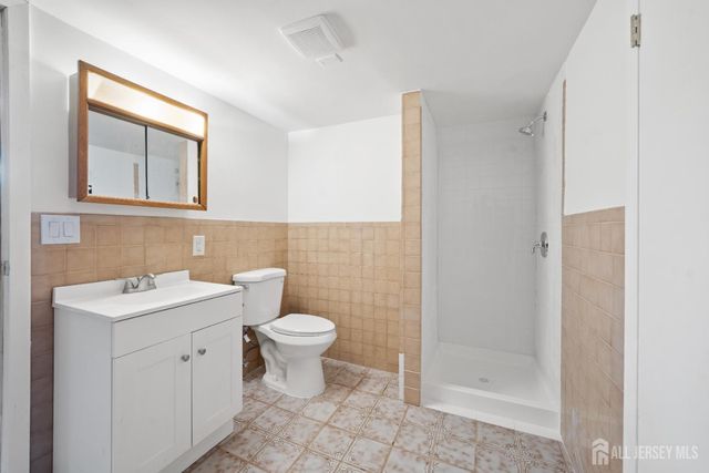 143 Summers Avenue, Piscataway, NJ 08854