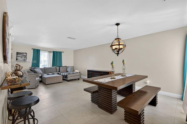 15530 SW 59th St, Miami, FL 33193