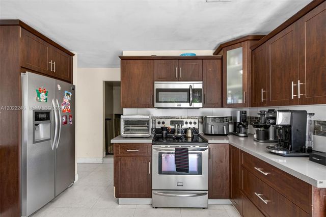 15530 SW 59th St, Miami, FL 33193