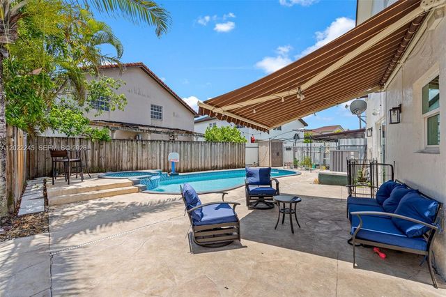 15530 SW 59th St, Miami, FL 33193