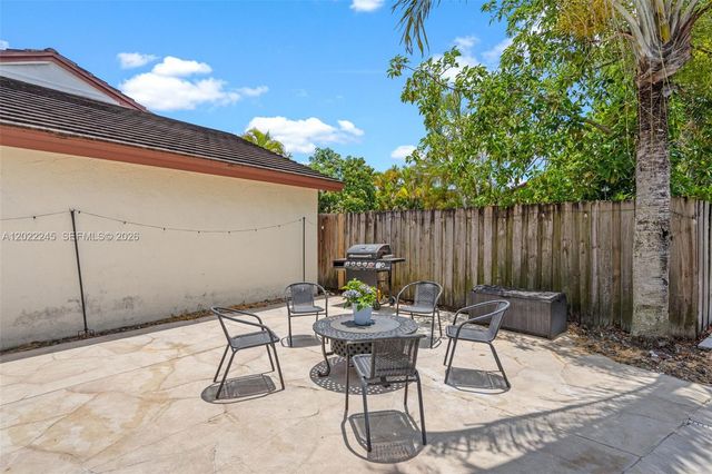 15530 SW 59th St, Miami, FL 33193