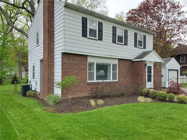 125 Sydenham Road, Irondequoit, NY 14609