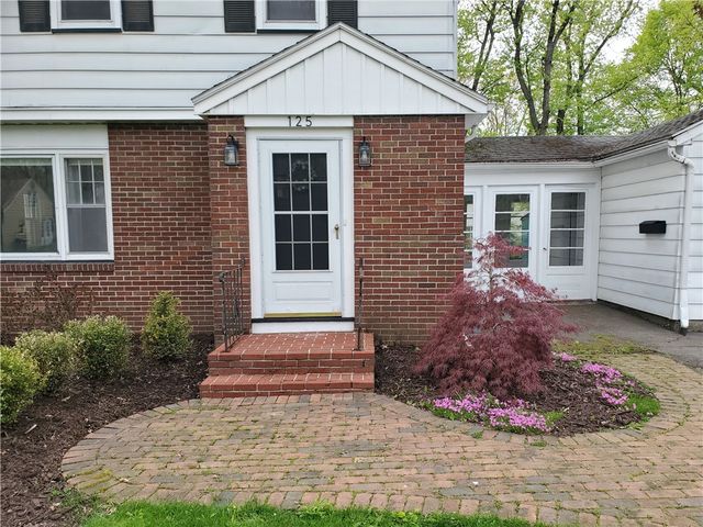 125 Sydenham Road, Irondequoit, NY 14609