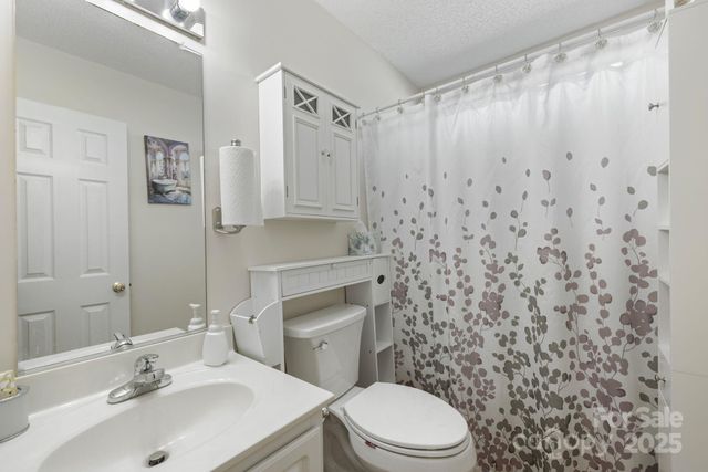 100 Lindsay Drive, Archdale, NC 27263