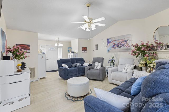 100 Lindsay Drive, Archdale, NC 27263