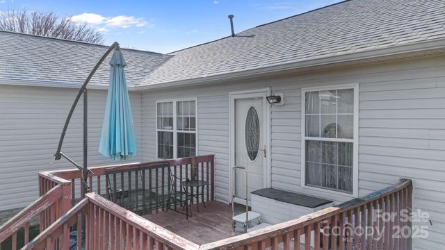 100 Lindsay Drive, Archdale, NC 27263