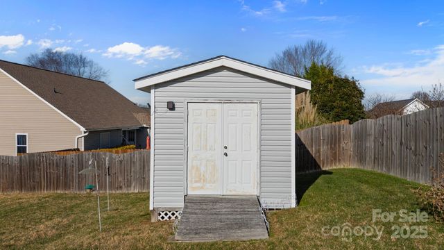 100 Lindsay Drive, Archdale, NC 27263