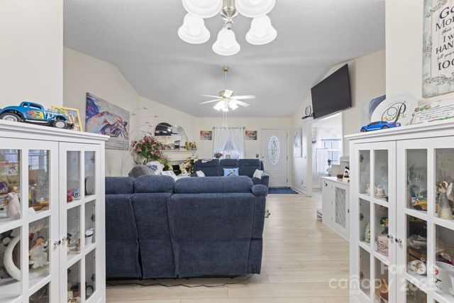 100 Lindsay Drive, Archdale, NC 27263