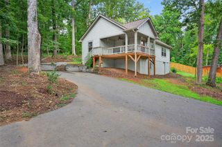 83 Grady Avenue, Tryon, NC 28782