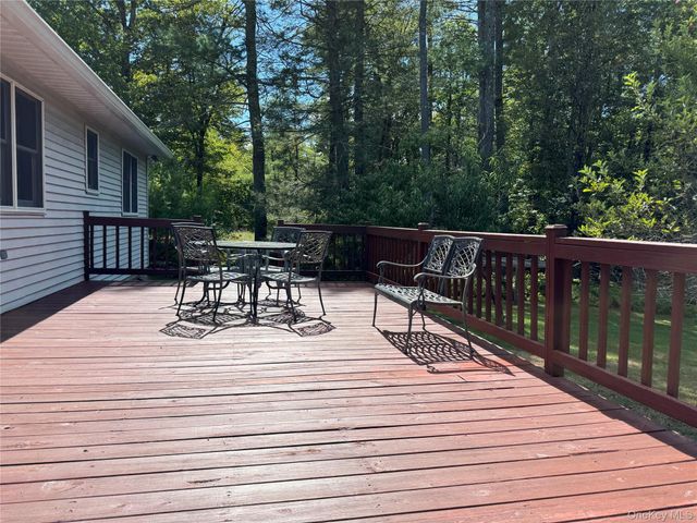 173 Yulan Barryville Road, Barryville, NY 12719