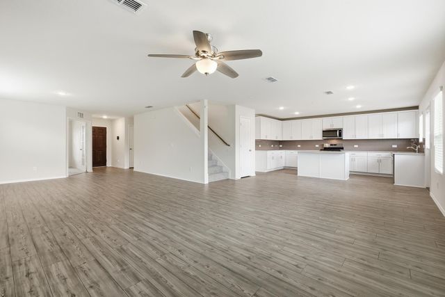 16036 Crews Avenue, Haslet, TX 76052