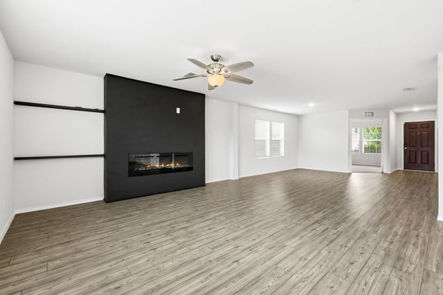 16036 Crews Avenue, Haslet, TX 76052