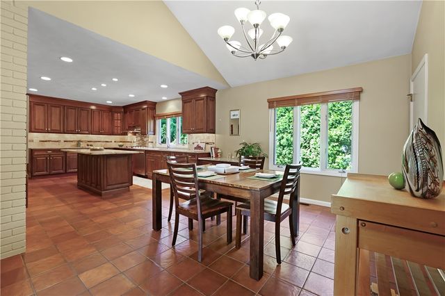 82 Mountain Laurel Drive, Cranston, RI 02920