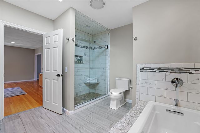 82 Mountain Laurel Drive, Cranston, RI 02920