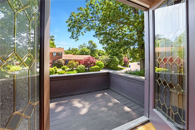 82 Mountain Laurel Drive, Cranston, RI 02920