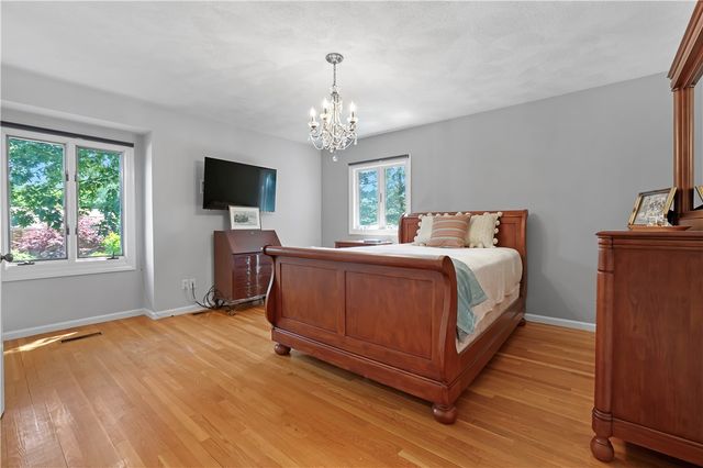 82 Mountain Laurel Drive, Cranston, RI 02920