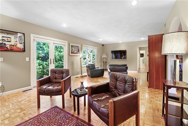 82 Mountain Laurel Drive, Cranston, RI 02920