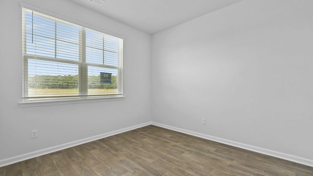 135 Brooks Drive, Holly Hill, SC 29059