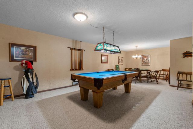 6 Lacosta Drive, Dellwood, MN 55110