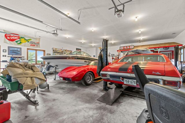 6 Lacosta Drive, Dellwood, MN 55110